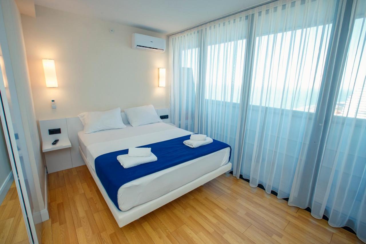 Panorama Orbi City Center Suite Sea View Batumi Bagian luar foto