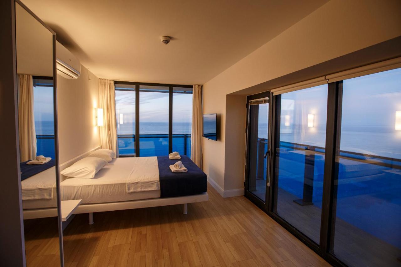 Panorama Orbi City Center Suite Sea View Batumi Bagian luar foto