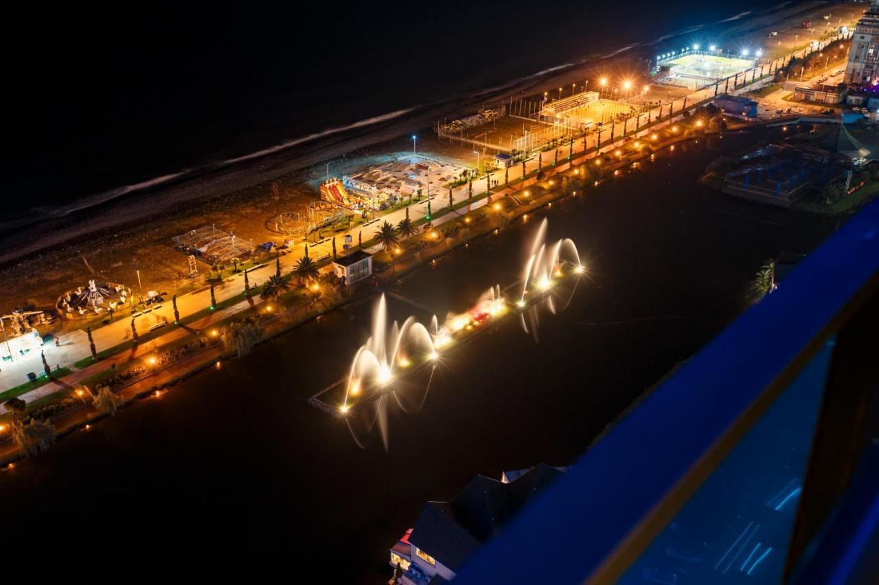 Panorama Orbi City Center Suite Sea View Batumi Bagian luar foto
