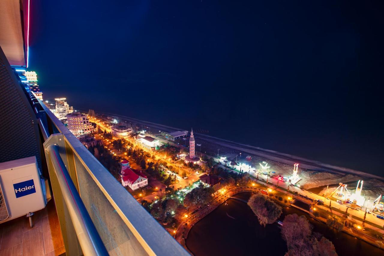 Panorama Orbi City Center Suite Sea View Batumi Bagian luar foto