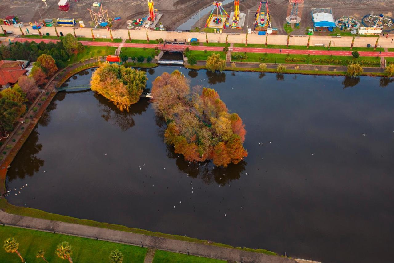 Panorama Orbi City Center Suite Sea View Batumi Bagian luar foto