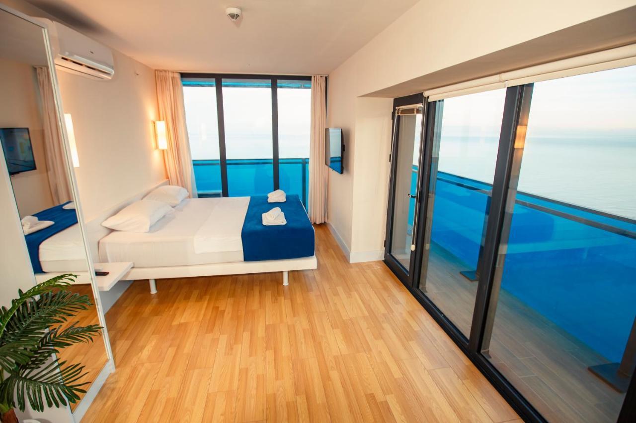 Panorama Orbi City Center Suite Sea View Batumi Bagian luar foto