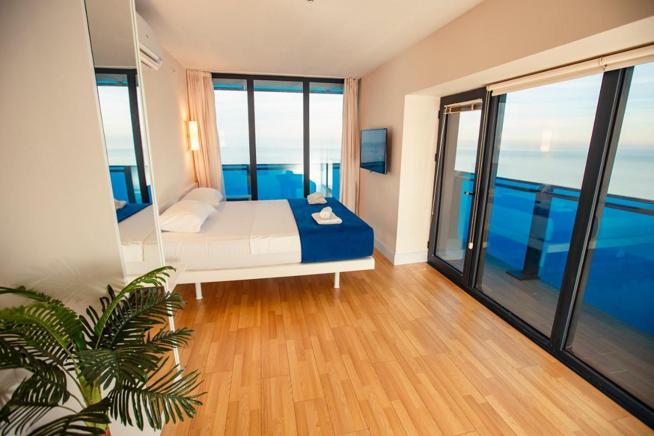 Panorama Orbi City Center Suite Sea View Batumi Bagian luar foto